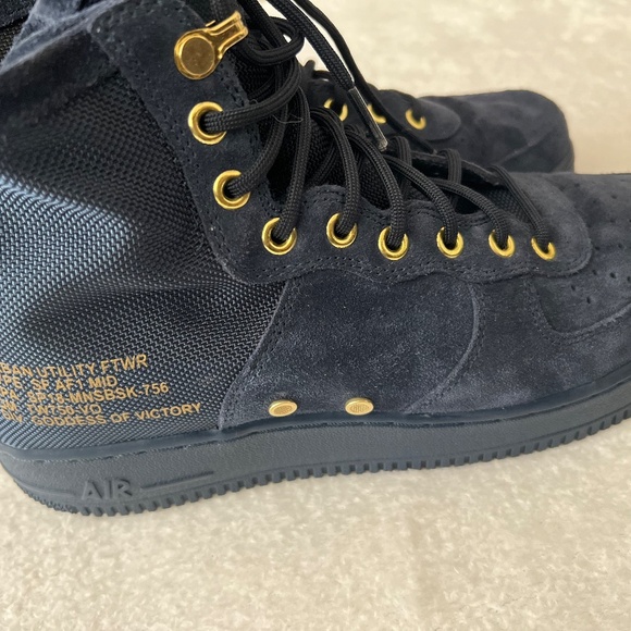 Men's Nike SF Air Force 1 Mid Obsidian Metallic Gold Sneakers - Picture 10 of 14
